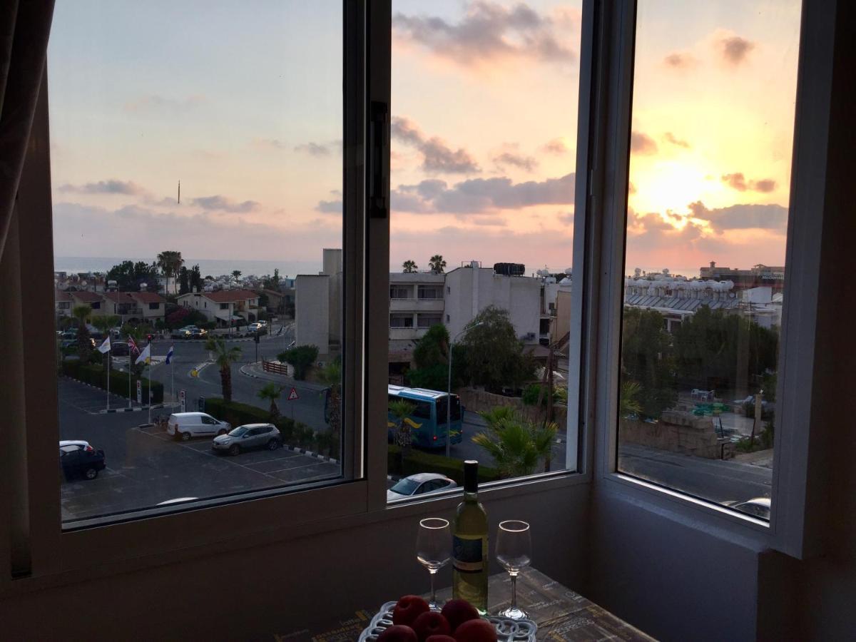 Sunset Seaview Studio Apartment Paphos Exterior photo